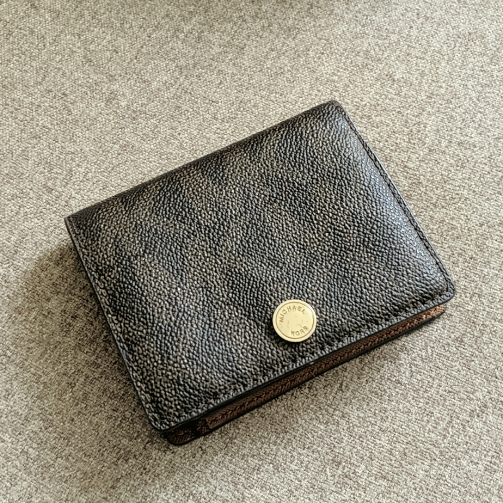 Michael Kors wallet